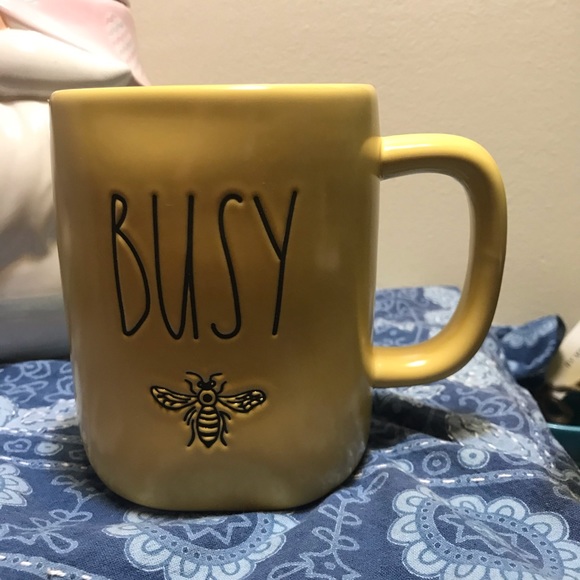 Rae Dunn Other - New! Rae Dunn Yellow Busy Bee Mug 🐝
